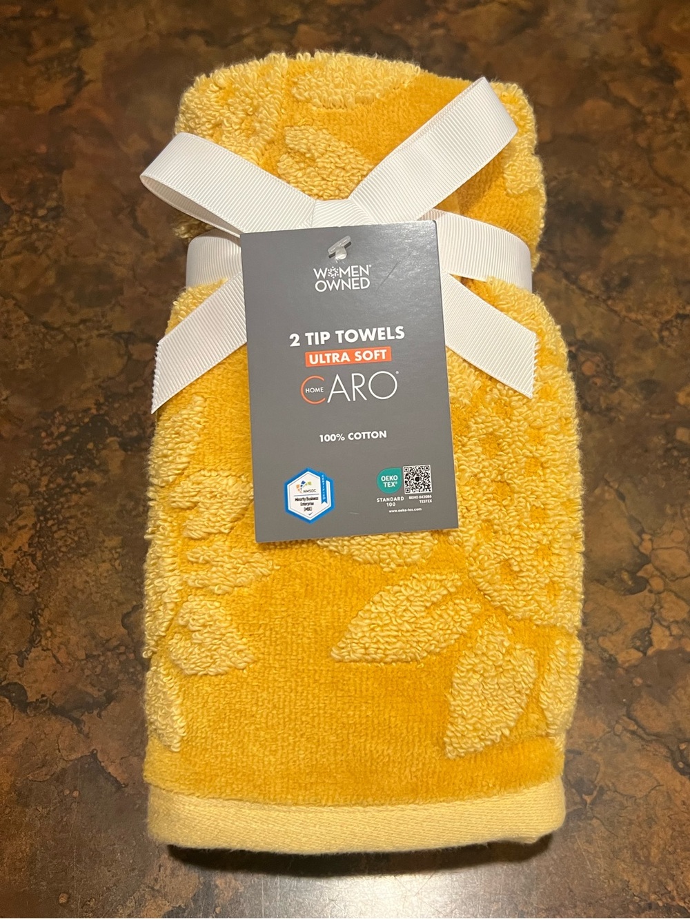 Caro Home Yellow Sunflower Tip Towels Set - NWT